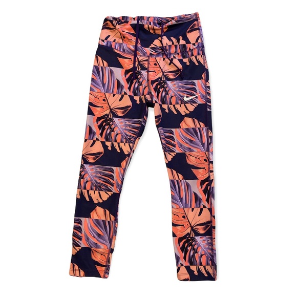 Nike Dri Fit Capri Leggings size Small - Picture 4 of 8